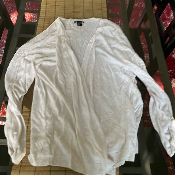 Sweater - Picture 1 of 2